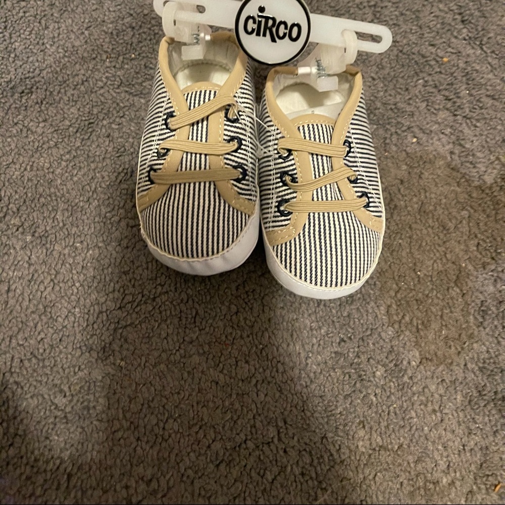 Infant shoes